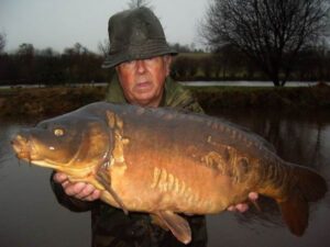 Magnificent 41.03 winter mirror