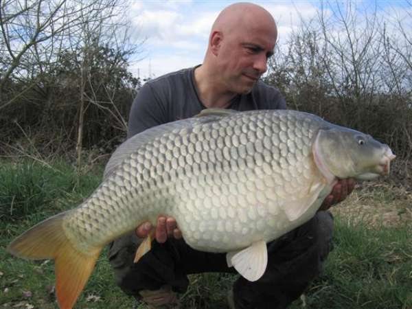 Carp fishing in France at Margot