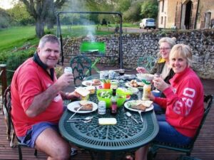 Enjoying a BBQ at Bletiere French carp lake
