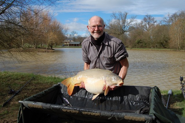 John with 29lb Mirror at Oakview Carp Fishing in France with Accommodation