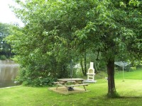Accommodation photos at Vaux carp lake in France.
