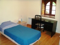 Accommodation photos at Sapphire carp lake in France.