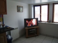 Accommodation photos at Toms carp lake in France.