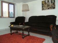 Accommodation photos at Toms carp lake in France.