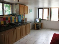 Accommodation photos at Toms carp lake in France.