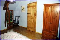 Accommodation photos at Vaux carp lake in France.