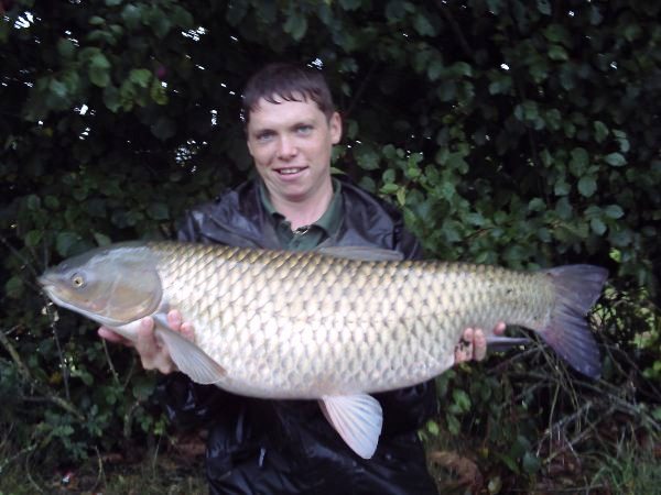 Carp fishing in France at Monument