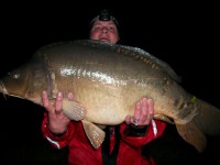 A 43lb Carp from Sapphire in Apr 2012 by Simon Smith