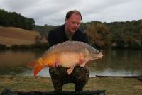 A 29lb Carp from Mas Bas Main Lake in Oct 2011 by Sander Beijderwellen