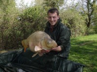 A 30lb Carp from Oakview in Apr 2012 by Martin Brighton