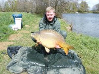 A 37lb Carp from Alder in Apr 2012 by Sam