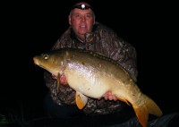 A 28lb Carp from Molyneux in Oct 2011 by Clive Elliot