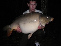 A 28lb Carp from Genets in May 2012 by Danny Ludlow. 