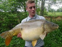 A 28lb Carp from Genets in May 2012 by Matt Dixon.