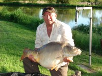 A 42lb Carp from Bletiere in May 2012 by Graham.new pb