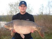 A 31lb Carp from  in Apr 2006 by Gavin Saltmarsh