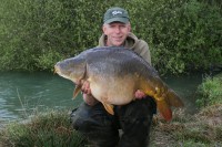 A 32lb Carp from Blue Lake in Apr 2012 by Phil Bury