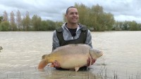 A 41lb Carp from Oakview in Apr 2012 by Bowen (Jamie) with new PB and Lake Record