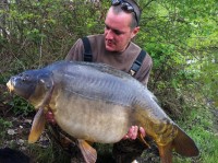 A 41lb Carp from Old Oaks in Apr 2012 by Ryan Fawson