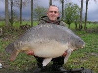 Darren Rouse with his new PB of 37lb 01oz