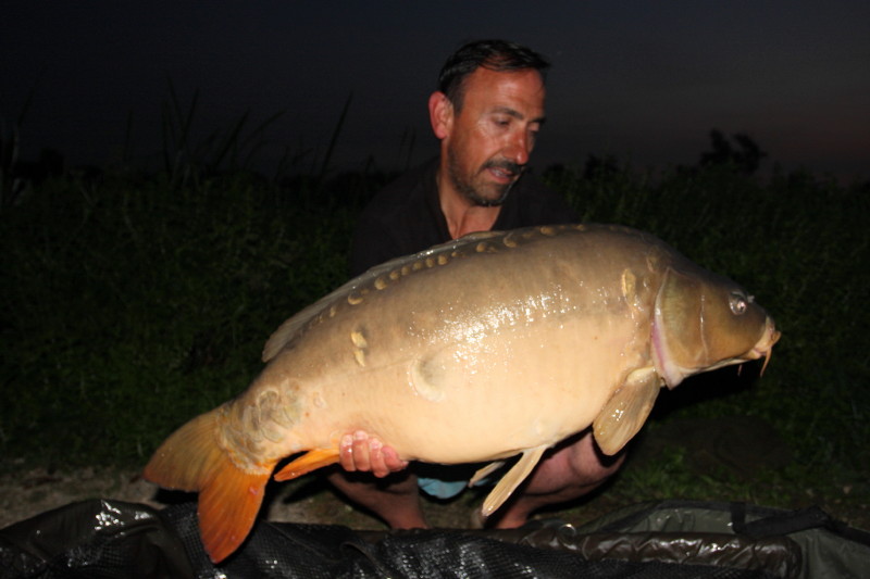 Jonchery Carp Fishing Holidays