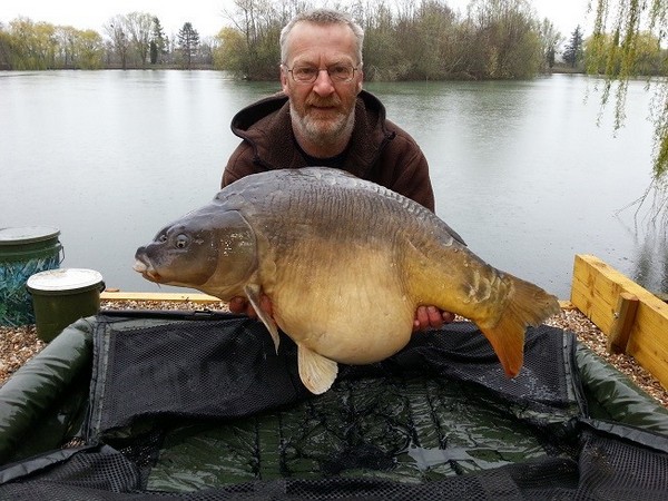 Molyneux French Carp Fishing Holidays