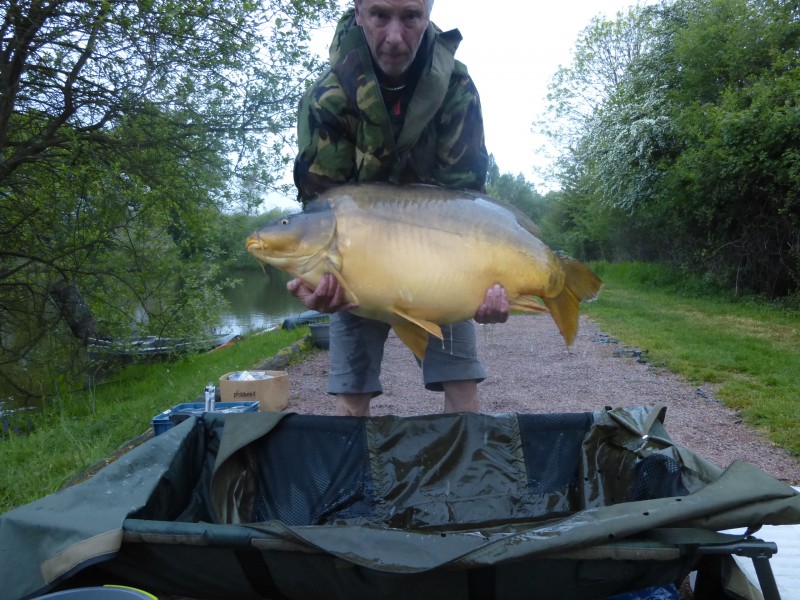 Carp Fishing in France at Villefond