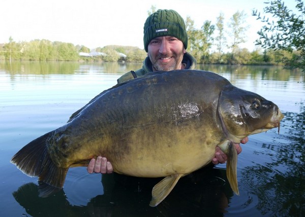 Carp Fishing in France at Laroussi