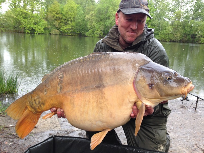 Old Oaks Carp Fishing in France