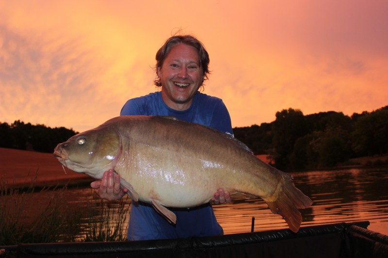 Mas Bas Family Carp Fishing Holiday with accommodation