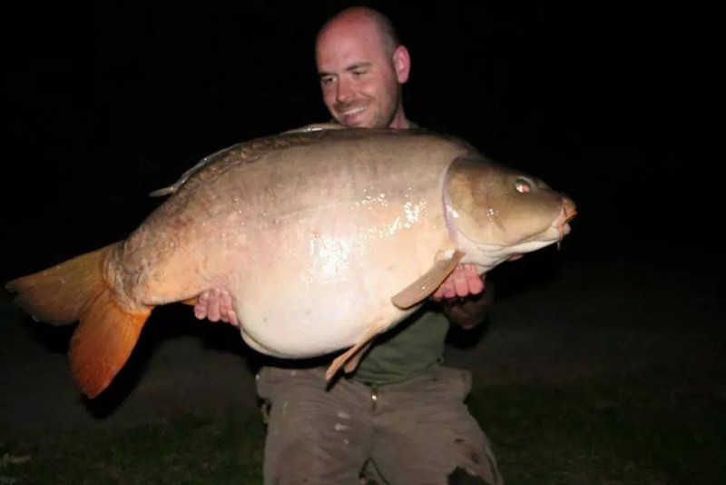 Vaumigny Carp Fishing in France