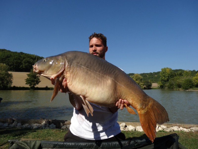 Mas Bas Carp Fishing in France with Good Accommodation