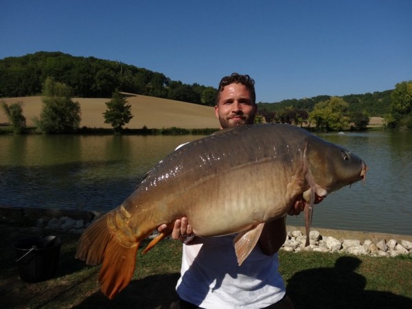 Mas Bas Carp Fishing in France with Accommodation