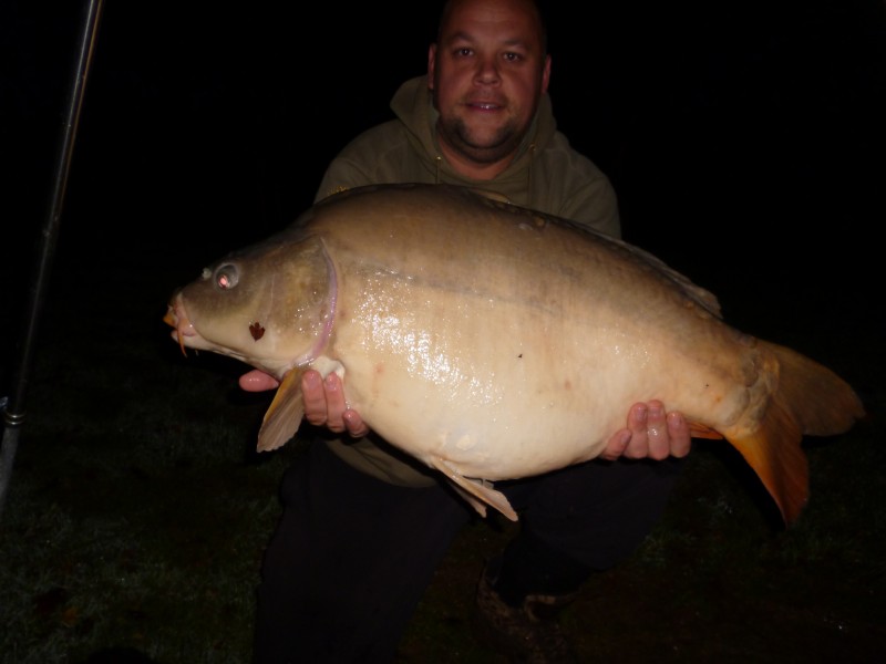 French carp fishing at Lillypool
