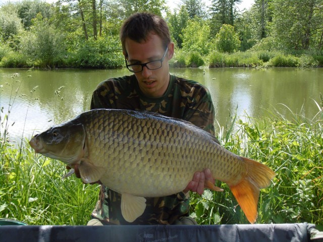 Carp fishing in France with accommodation at Bletiere