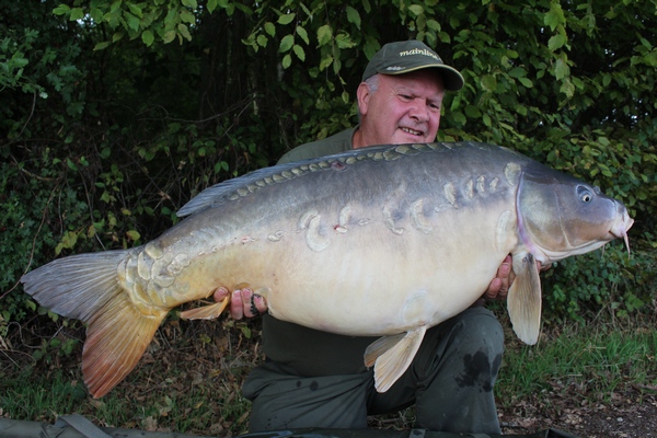 French carp lake Jonchery