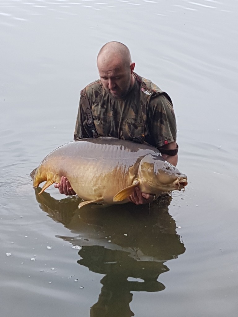 CARP FISHING IN FRANCE AT BOUX