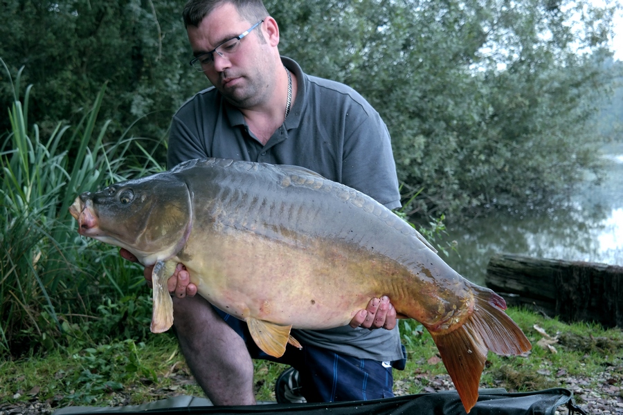 carp fishing lakes in France Brocard Large