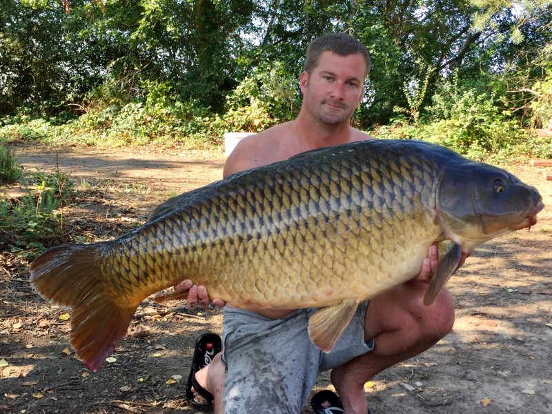 big carp fishing old oaks france