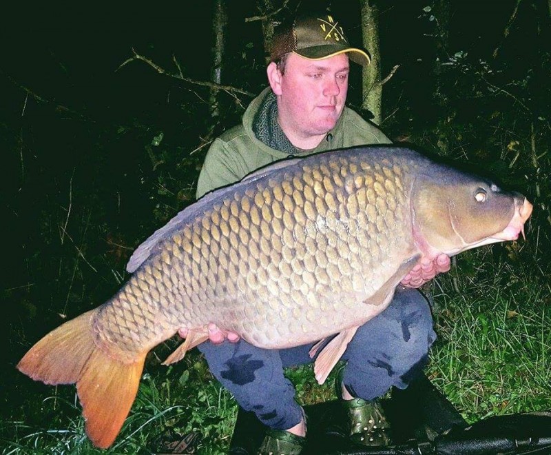 blue lake fishing france