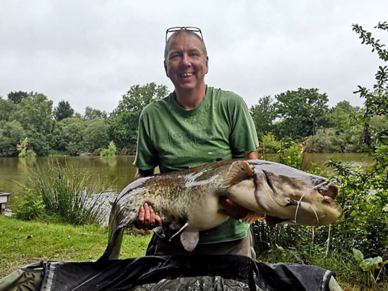 Looking for the best carp and catfish lakes France? Here are our top 7