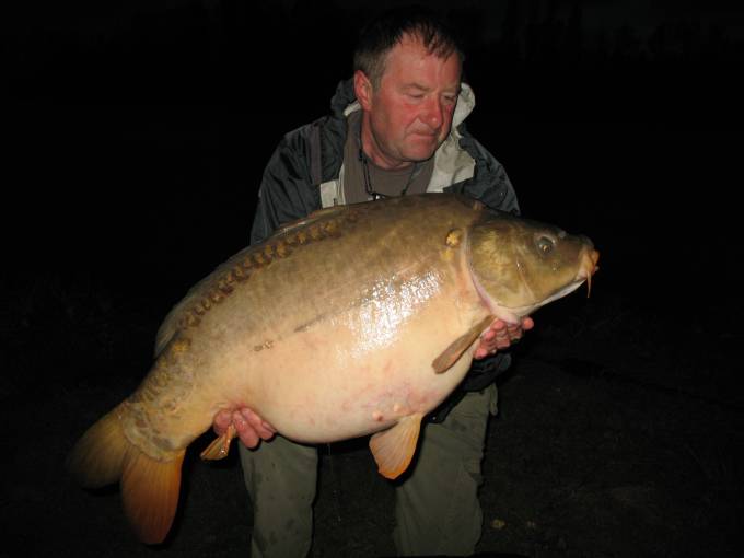 33lb 4oz mirror carp