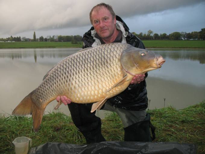 45lb common carp from Boux carp lake in France