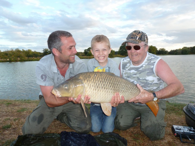 Carp fishing in France with accommodation at Vincons