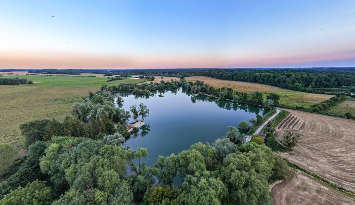 Lake photos photo 1 Le Sauci