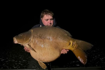 Thomas Lands a Stunning Mirror - 1