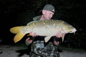 1 angler, 54 carp! - 3