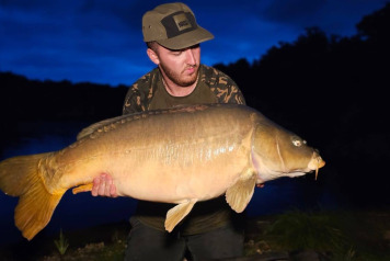 2 anglers, 48 carp! - 3