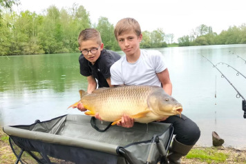 Fish deaths at Blue Lake - 1