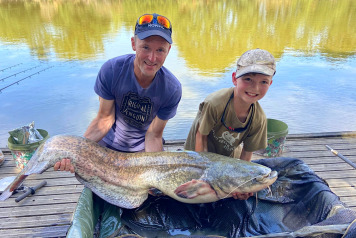Spectacular Young Angler breaks Lake Records with Ease! - 3